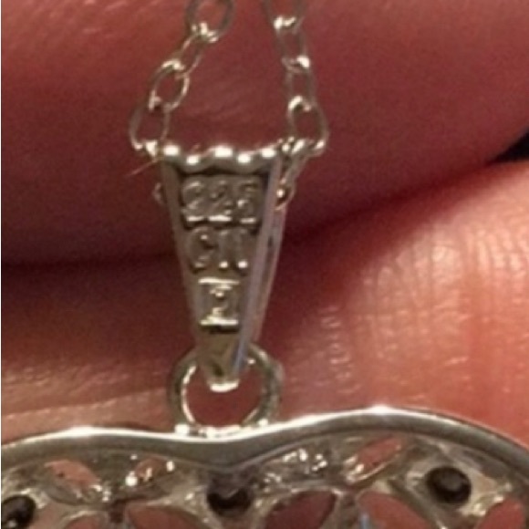 SS Diamond Heart 🖤 Accent Pendant Necklace NWOT - Picture 5 of 9